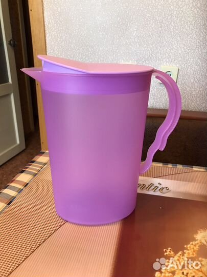 Кувшин фирмы Tupperware объем 2,1 литра