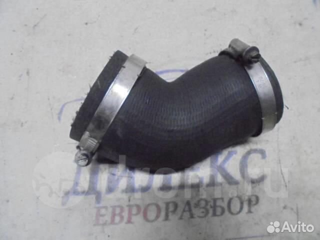 Патрубок интеркулера VW Tiguan 2007-2011