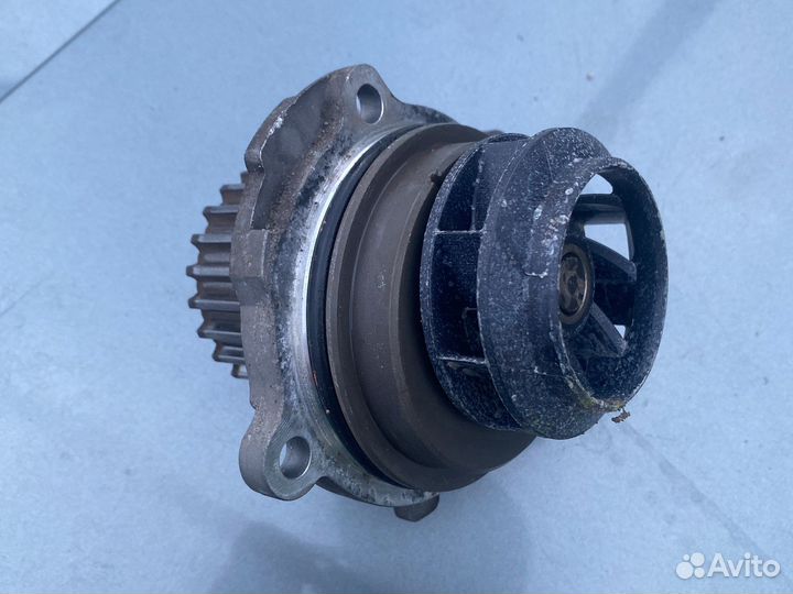 Помпа audi a4 б7
