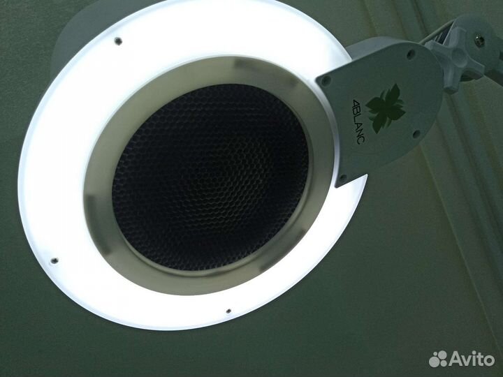 Вытяжка для маникюра и педикюра 4blanc