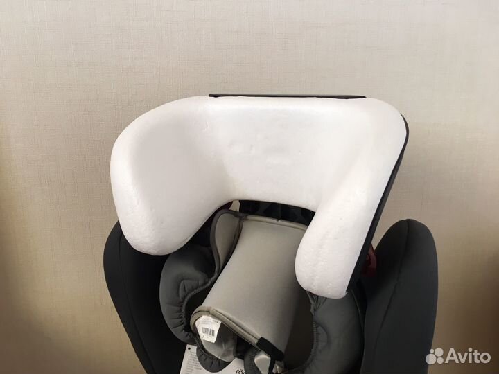 Britax Romer Kidfix2 R в расцветке Storm Grey