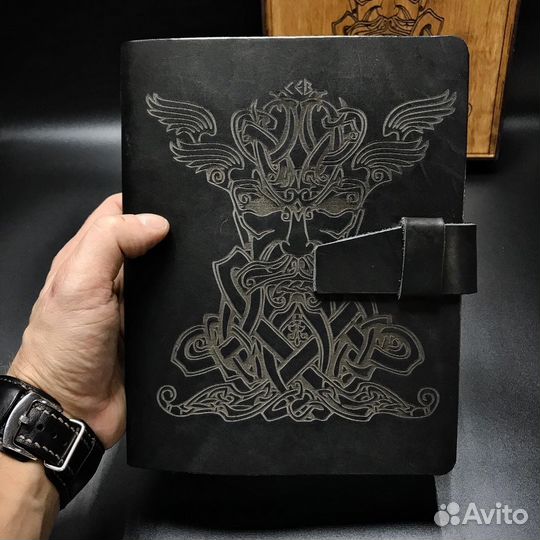 Ежедневник ручной работы из толстой кожи