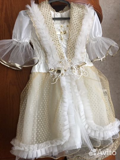 Платье нарядное