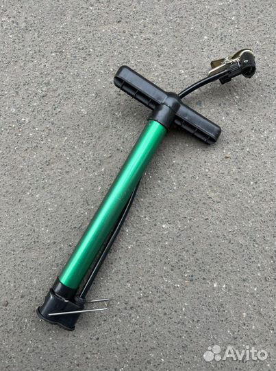 Насос ручной зеленый