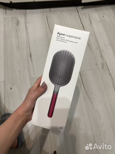 Расческа dyson