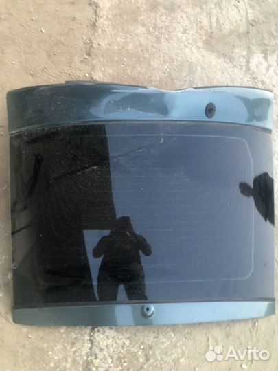 Заднее стекло на priora хэтчбек