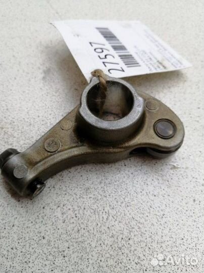 Рокер клапана Honda Fit GD2 L13A