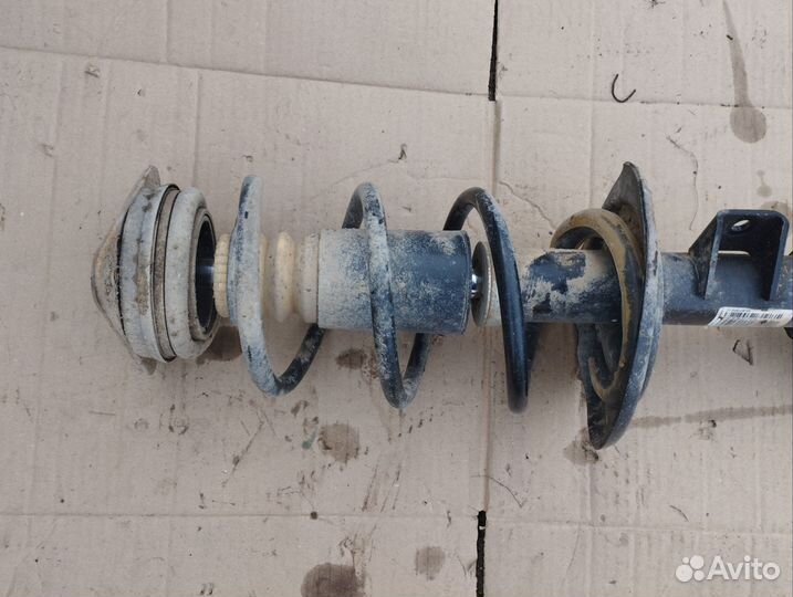 Стойка передняя левая в сборе LADA Vesta