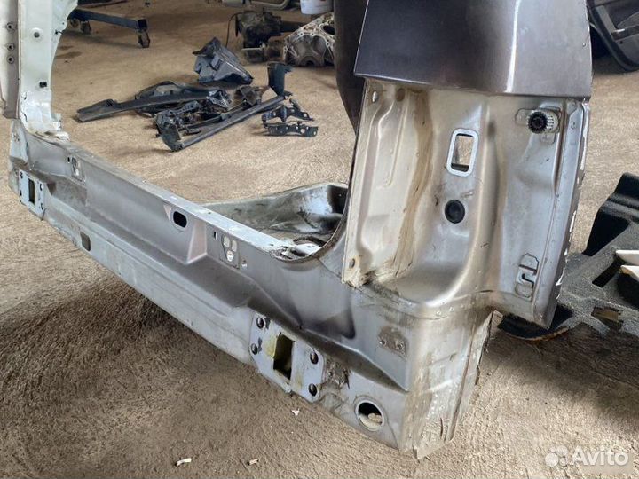 Панель кузова задний Land Rover Range Rover L322