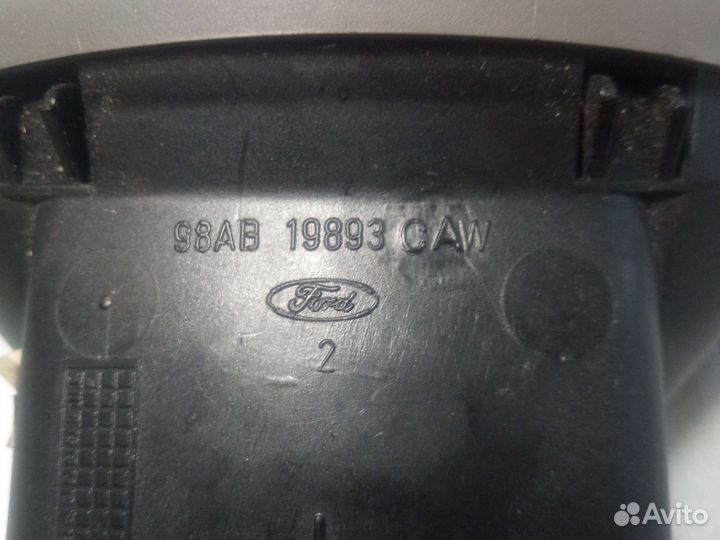 Дефлектор левый Focus 1 USA