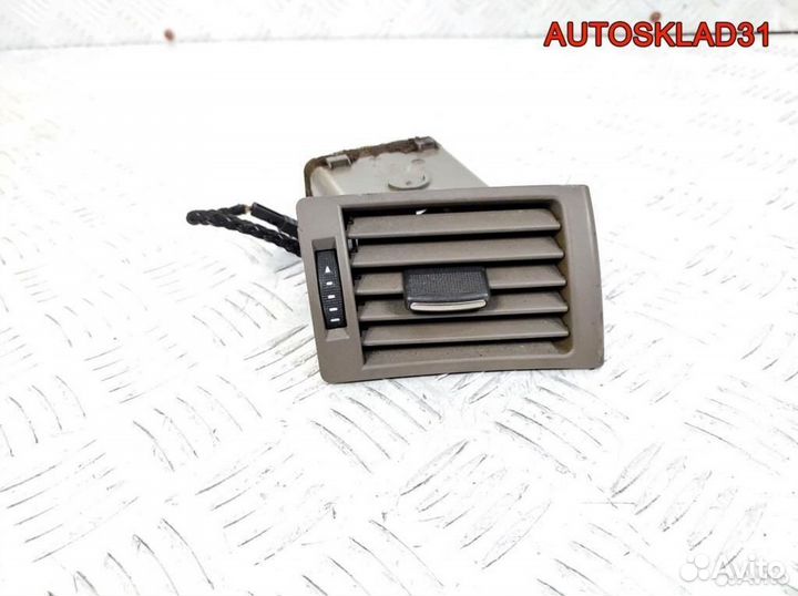 Дефлектор воздушный правый Audi A4 B6 8E0820902F