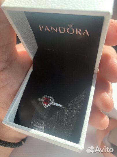 Серебряное кольцо Pandora