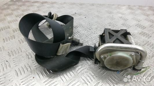 Ремень безопасности с пиропатроном сиденья передне