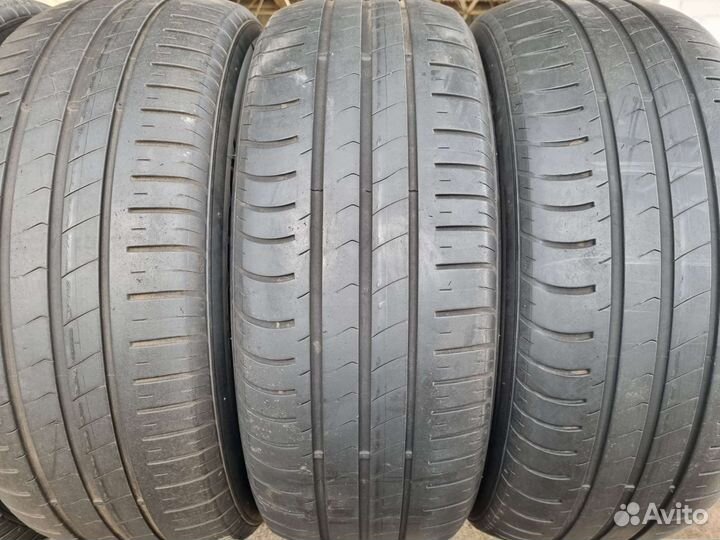 Hankook Kinergy Eco K425 215/60 R16