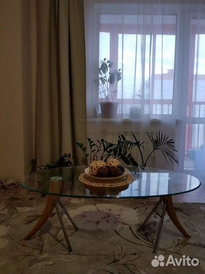 Стол журнальный стеклянный