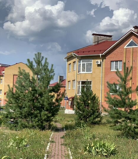 3-к. квартира, 69 м², 1/3 эт.