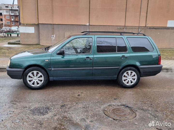 Volkswagen Golf 1.6 МТ, 1997, 280 000 км