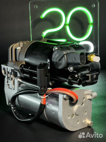 Компрессор пневмоподвески Mercedes-Benz CLS W218