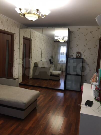 Комната 33 м² в 3-к., 8/9 эт.