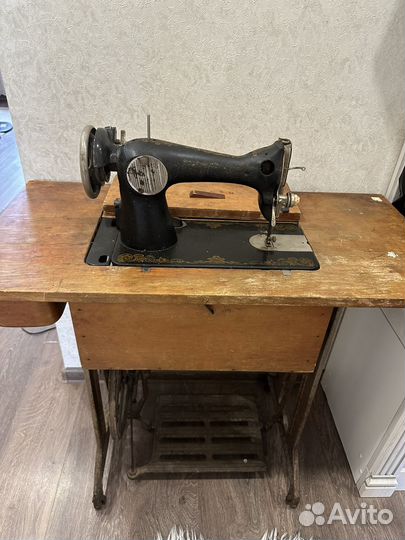 Швейная машина Подольск пмз имени Калинина