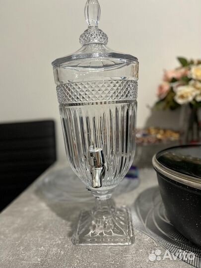 Графин с краником