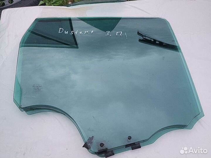 Renault duster - стекло заднее правое