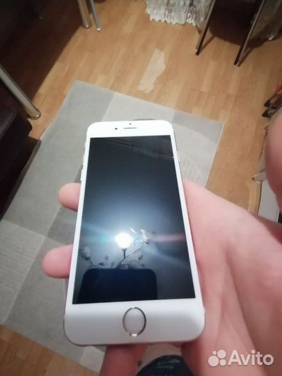iPhone 6S, 32 ГБ