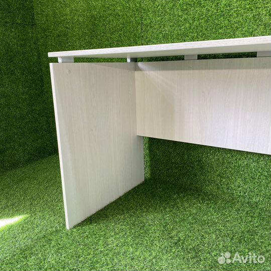 Стол air
