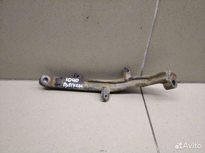 Кронштейн (сопут. товар) Hi Lux 2015