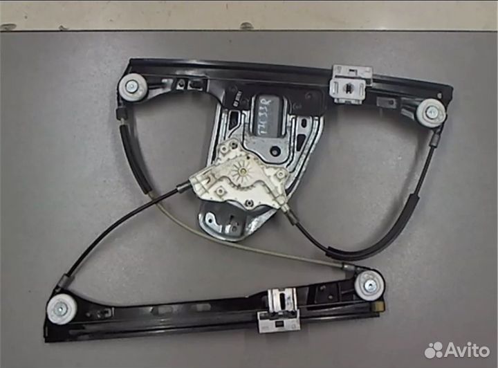 Стеклоподъемник передний мерседес w203 c203