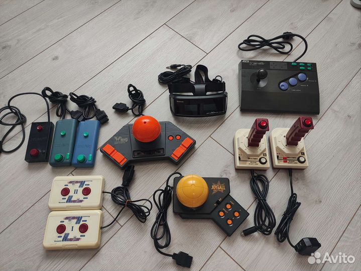 Контроллеры для Nintendo Famicom