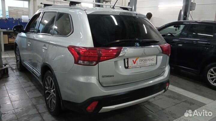 Mitsubishi Outlander 2.4 CVT, 2015, 185 519 км