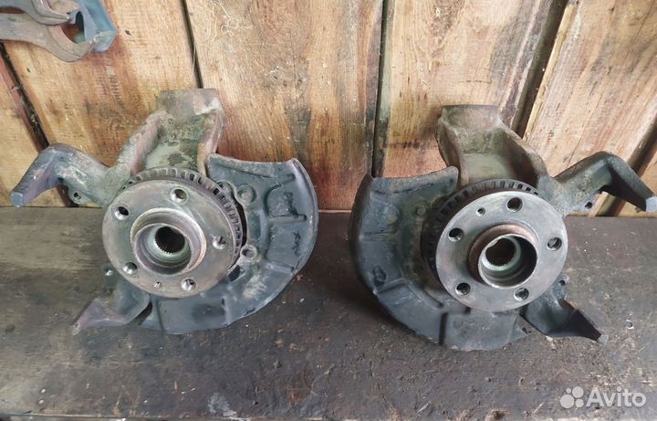 Повортный кулак октавия тур