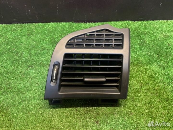 Дефлектор воздушный передний правый Mercedes-Benz