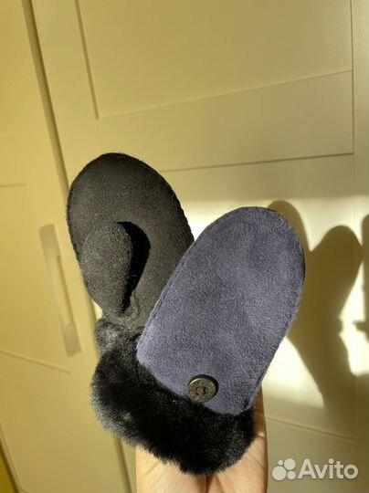 Шапка и варежки Ugg