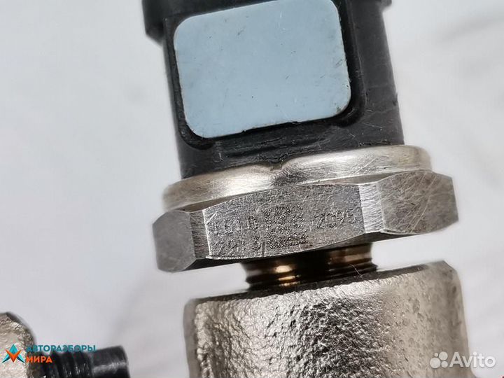 Датчик давления топлива Lexus GS 4 2016 8945878020