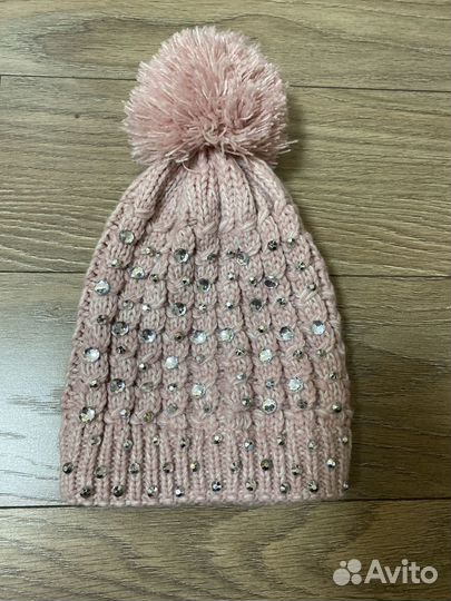 Шапка новая тёплая Германия со стразами