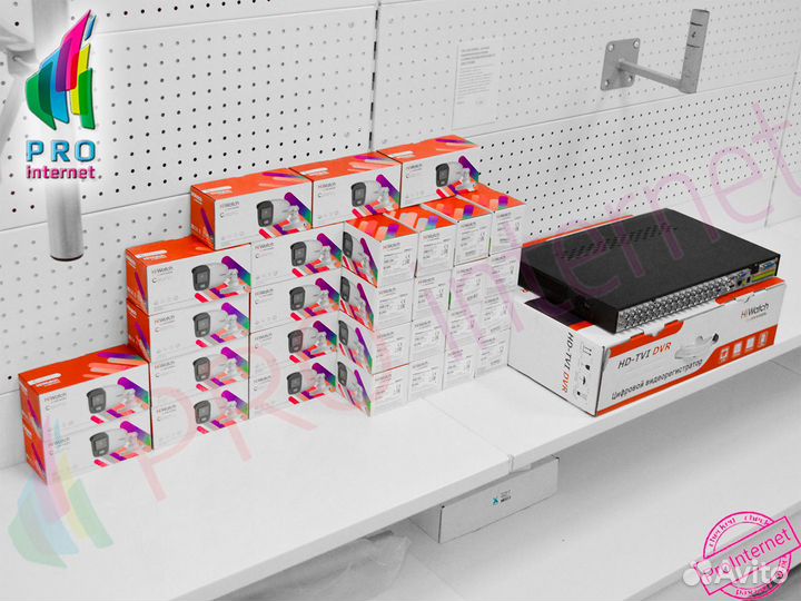 Уличные камеры HiWatch 2Mpx ColorVu и регистратор