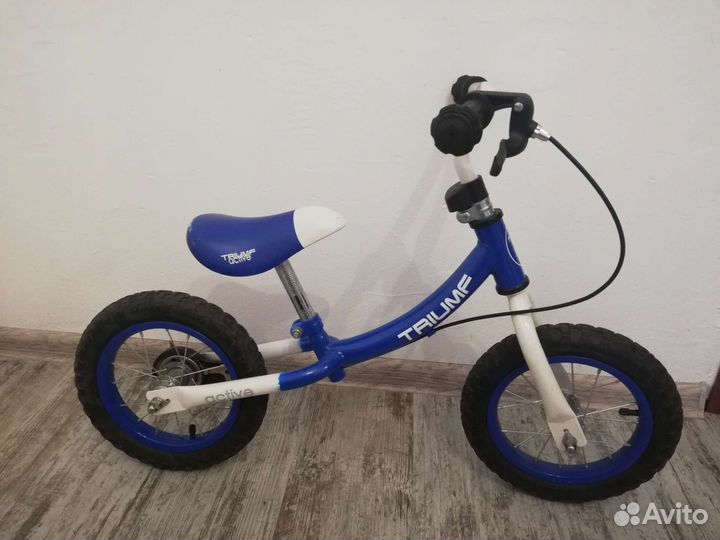 Беговел Triumf Active