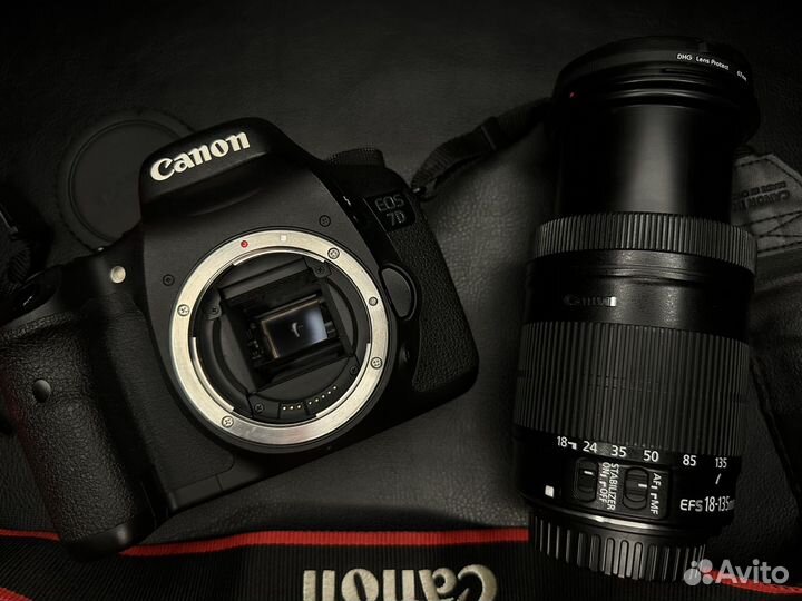 Зеркальный фотоаппарат canon 7d kit 18-135 IS