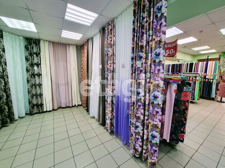Продам торговое помещение, 222.1 м²