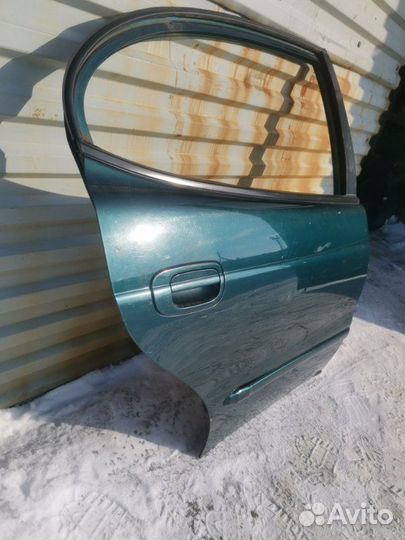 Дверь задняя левая Daewoo Leganza C20SED