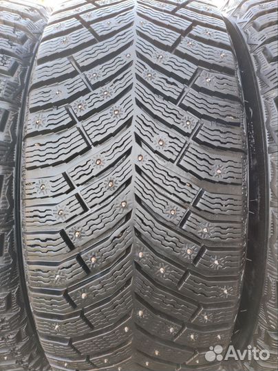 Michelin X-Ice North 4 235/45 R18 98T