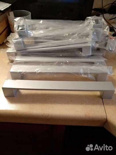 Ручки цвет алюминия L224мм