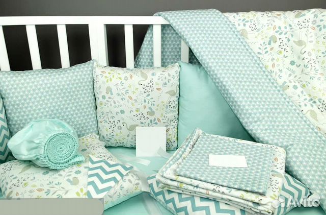 Бортики и комплект постельного белья