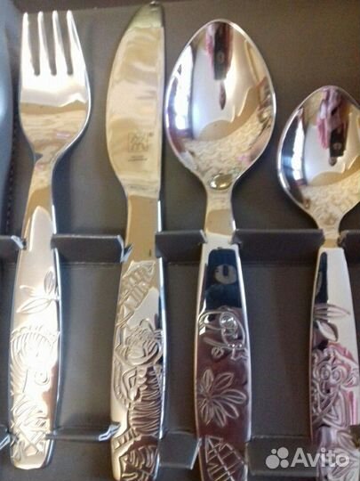 Новый набор детских столовых приборов