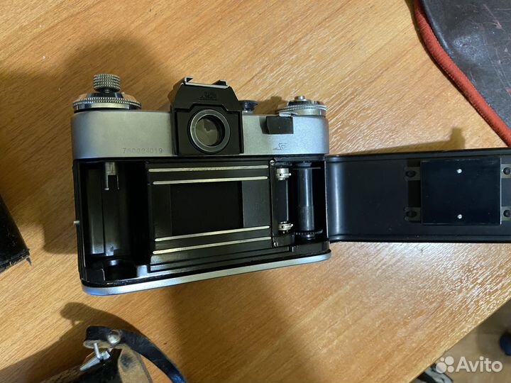 Пленочный фотоаппарата зенит