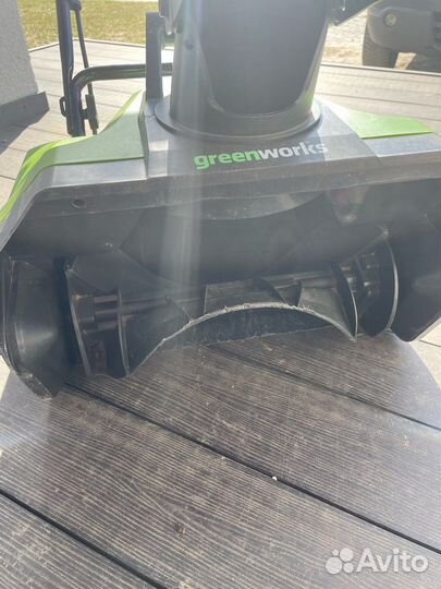 Снегоуборщик Greenworks