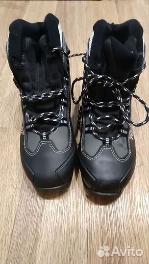 Лыжные ботинки rossignol R1 35 размер детские