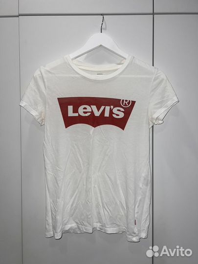 Женская футболка levis xs